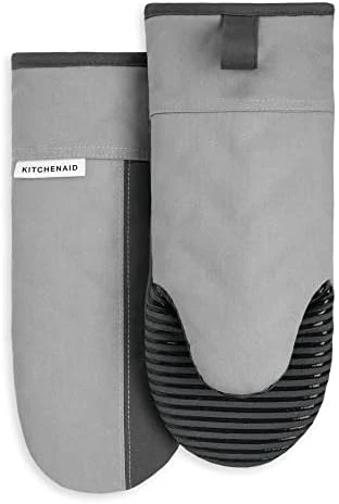 KitchenAid Beacon Two-Tone Non-Slip Oven Mitt Set, Milkshake/Beige, 5.75"x13", 2 Piece - Image 8