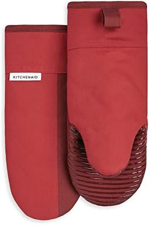 KitchenAid Beacon Two-Tone Non-Slip Oven Mitt Set, Milkshake/Beige, 5.75"x13", 2 Piece - Image 15