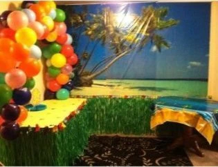 Playscene Tropical Party Decorations, Tiki Party Table Skirts, Tropical Palm Leaves For Luau Party (Hibiscus Table Skirt (1 Piece)) - Image 2