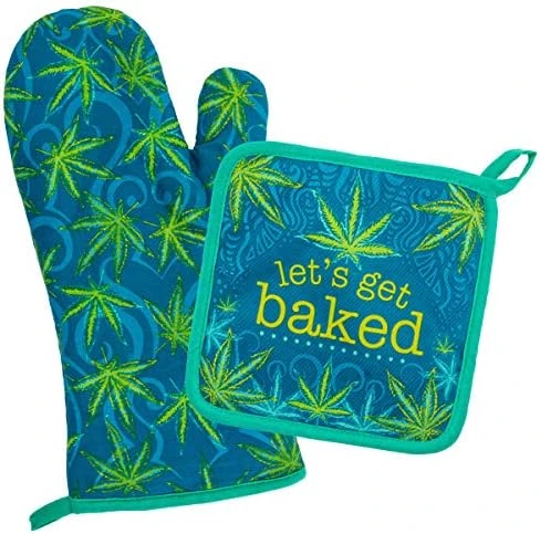 Wit Gifts Oven Mitt & Pot Holder, Wine - Image 9