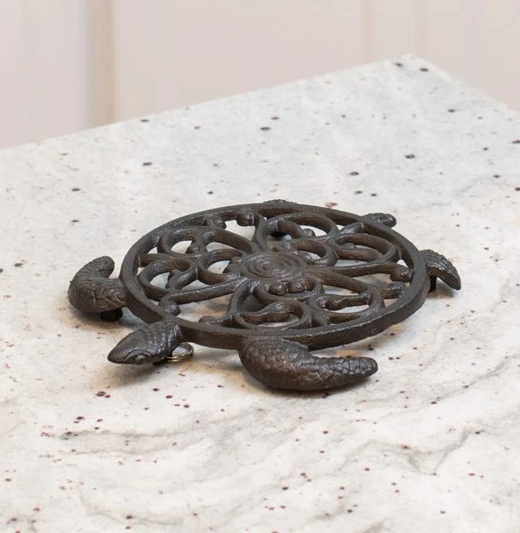 Gasaré, Cast Iron Trivet For Hot Dishes, Pots And Pans, Metal Trivet, Sea Turtle Design, Cast Iron, Rubber Feet Caps, Ring Hanger, 8 ½ X 7 Inches, Brown Finish, 1 Unit - Image 3